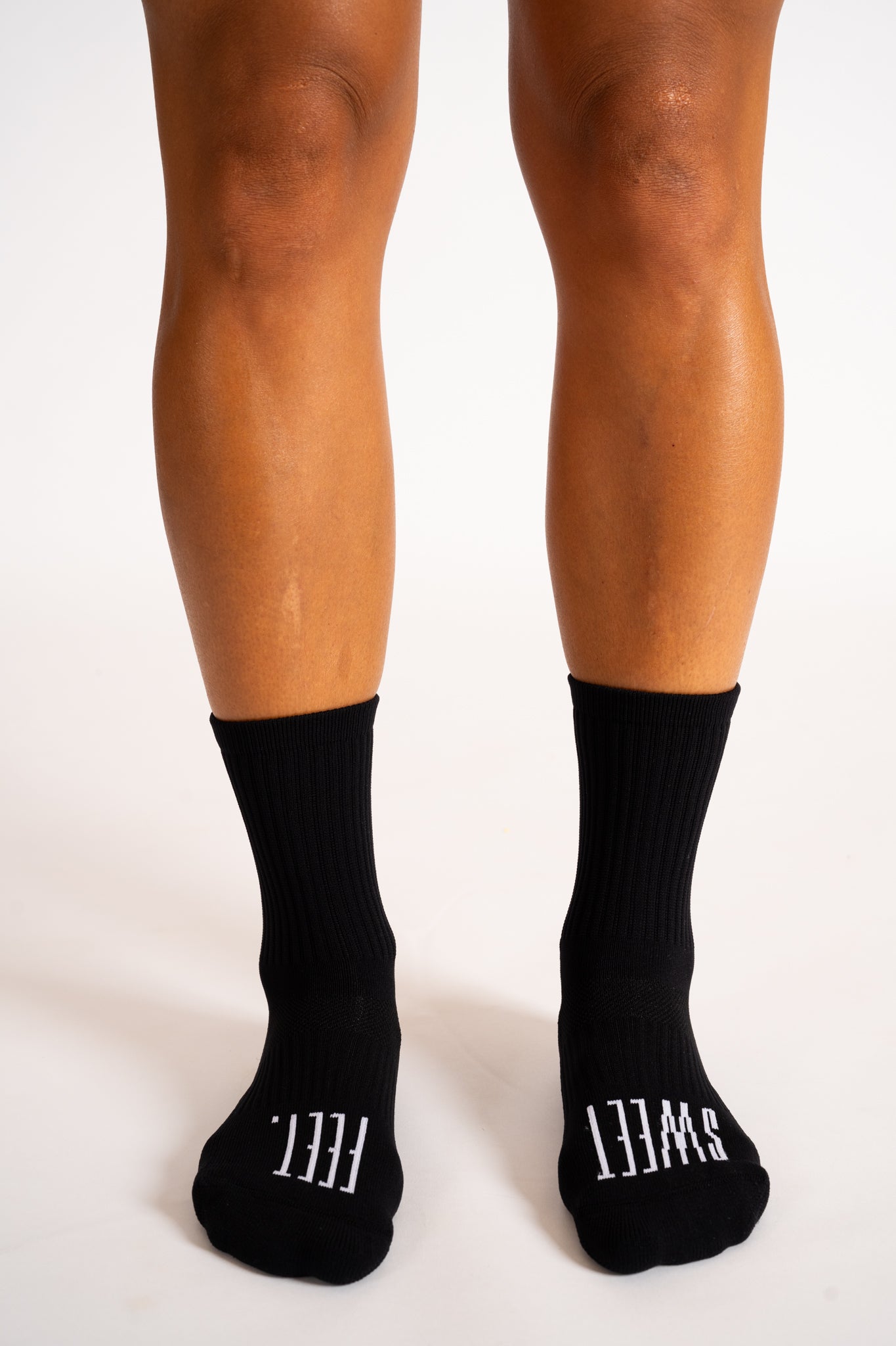 Black Sweetfeet Performance Compression - Mid Crew Sock (1 Pair)