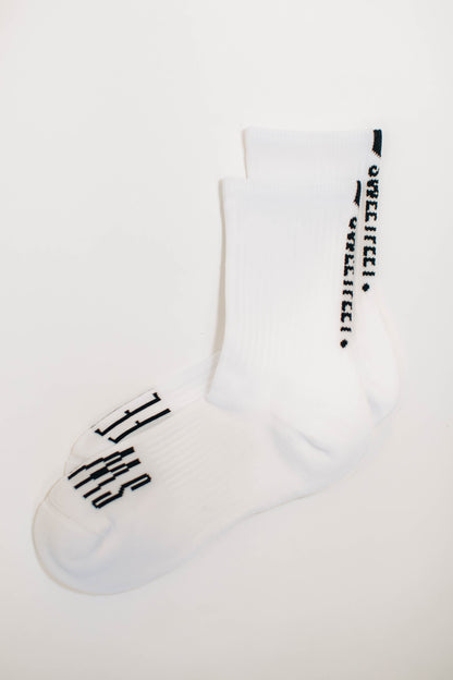 White Sweetfeet Performance Compression - Mid Crew Sock (3 Pairs)