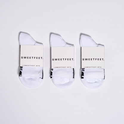 White Sweetfeet Performance Compression - Mid Crew Sock (3 Pairs)