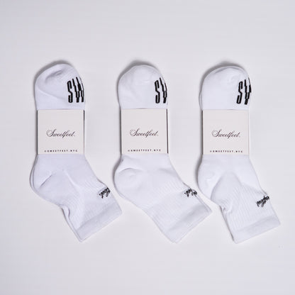Sweetfeet Athleisure Sock, Black Embroidery (3 PACK)