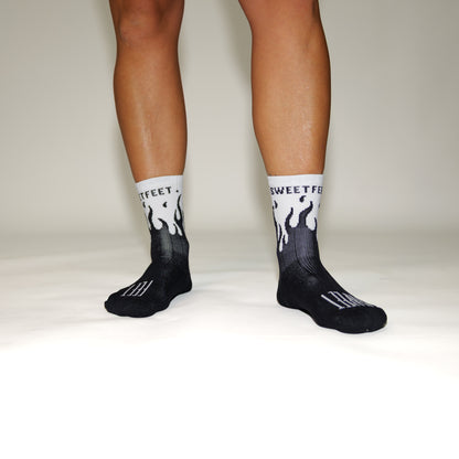 V2 Flame Sock - Black/White